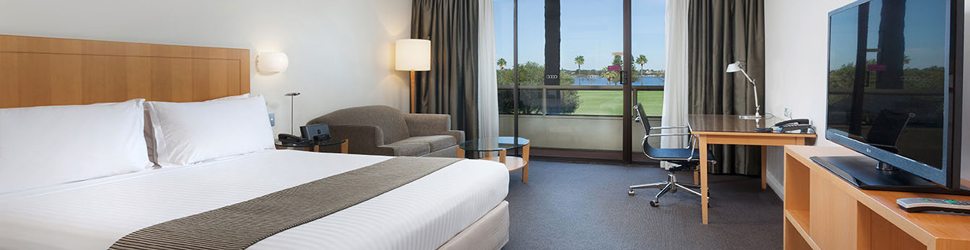 King Bed Accommodation | Perth Hotels | Crowne Plaza Perth